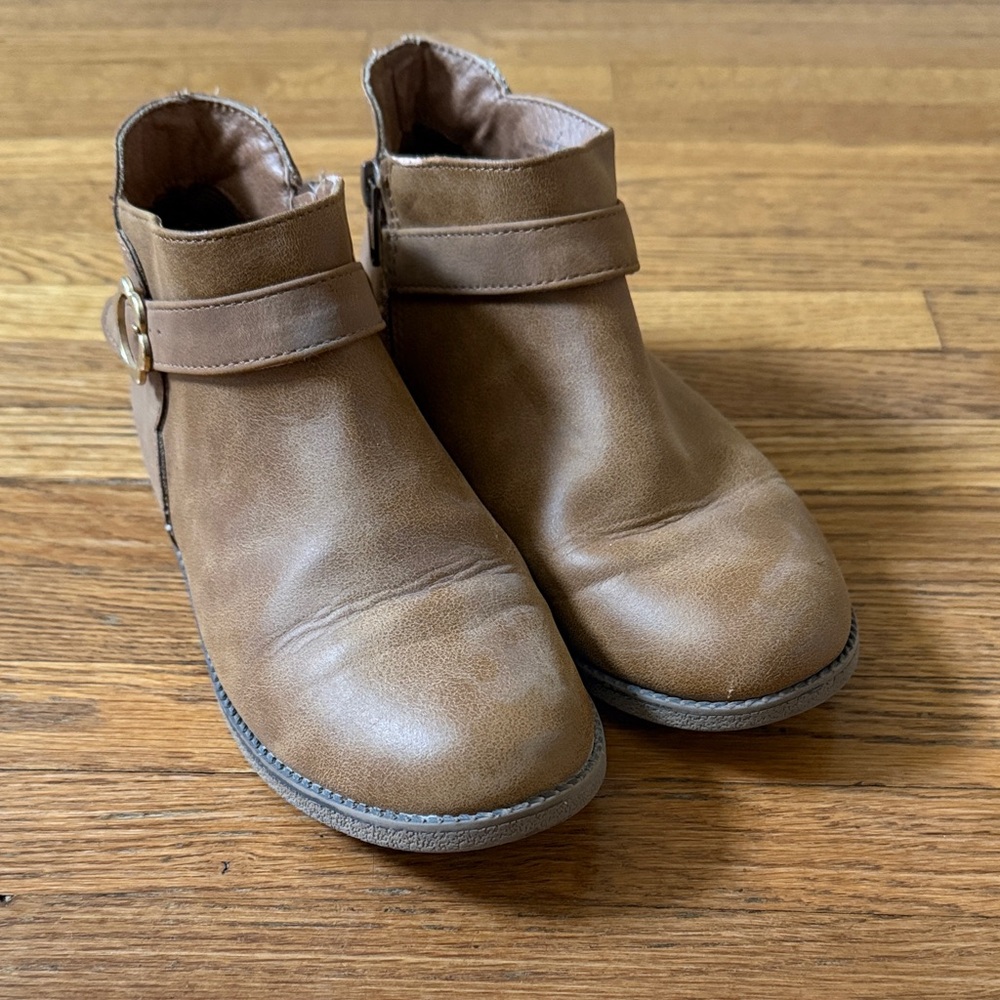 💕3 for$15💕Gymboree Tan Kids Boots